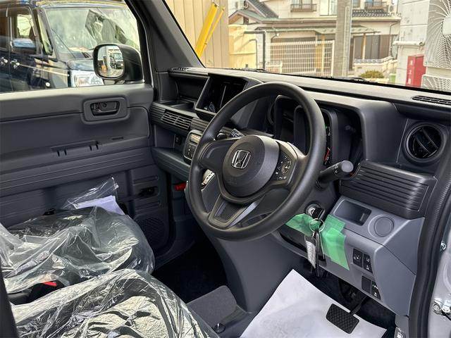 Honda N-VAN 12