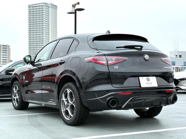 Alfa Romeo Stelvio 3