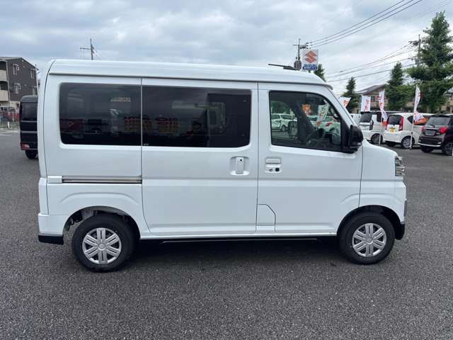 Daihatsu Atrai 6