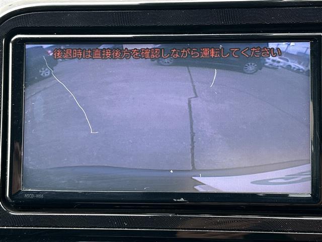 Toyota Sienta 4