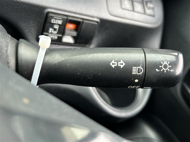 Toyota Sienta 6