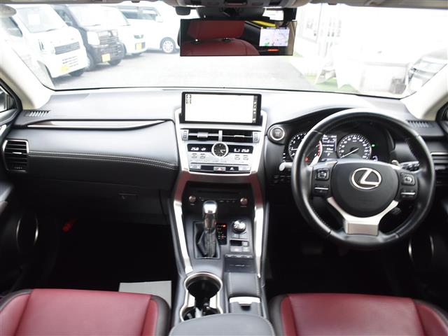 Lexus NX 3