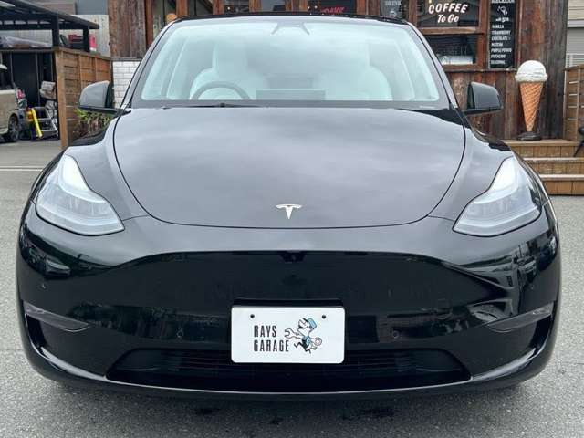 Tesla Model Y 9
