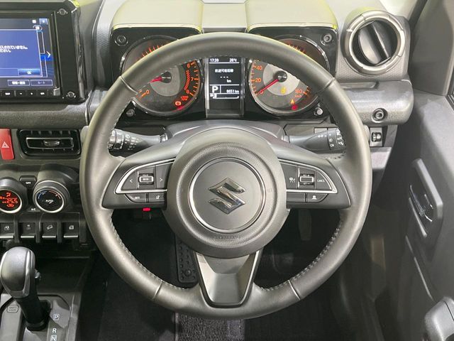 Suzuki Jimny Nomade 11
