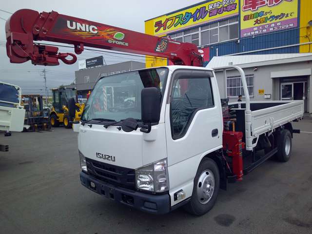 Isuzu Elf 3