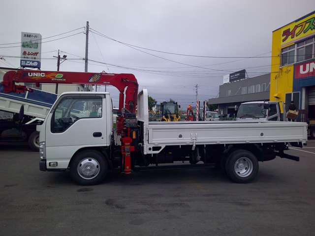 Isuzu Elf 4