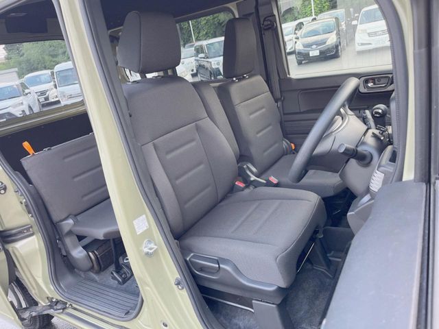Honda N-VAN 8