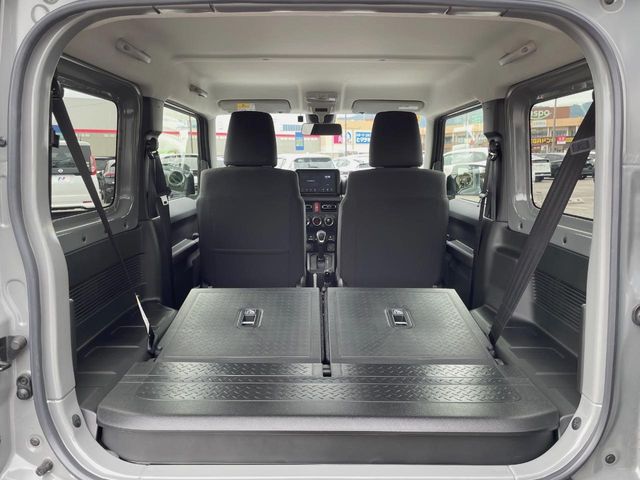 Suzuki Jimny 12