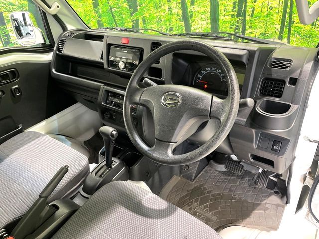 Daihatsu Hijet Truck 2