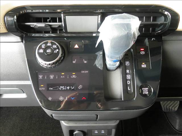 Mitsubishi Delica Mini 2