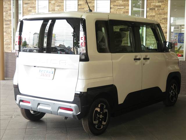 Mitsubishi Delica Mini 8