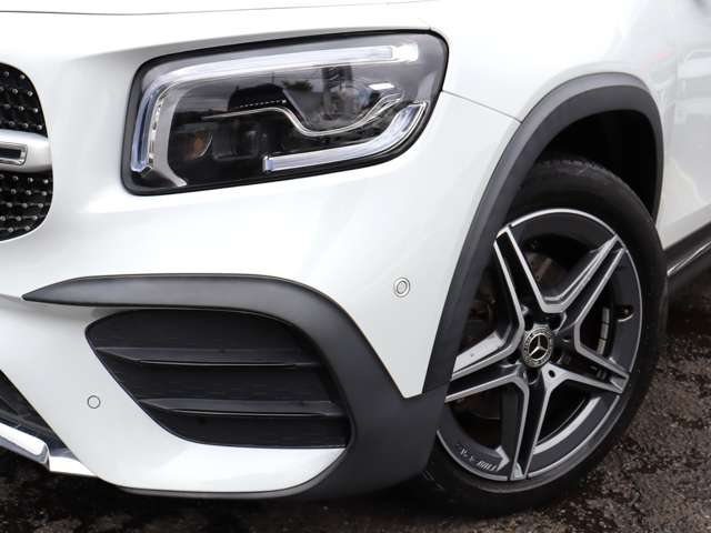 Mercedes-Benz GLB 12