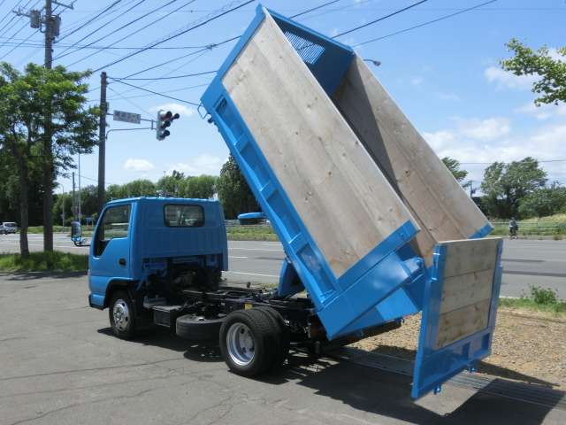 Isuzu Elf 5