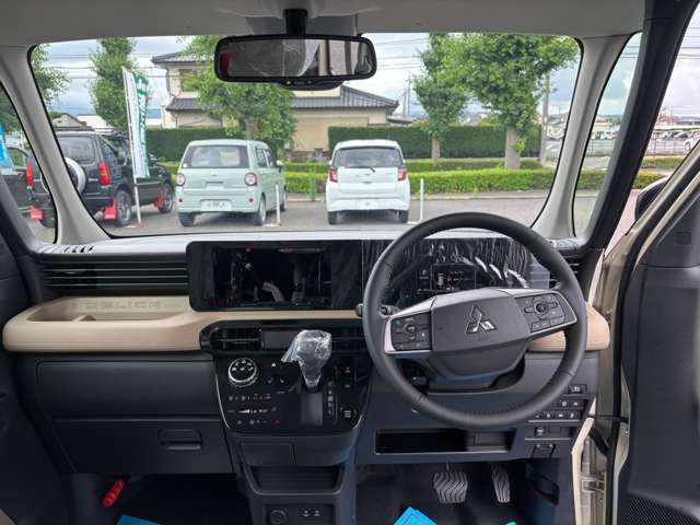 Mitsubishi Delica Mini 11