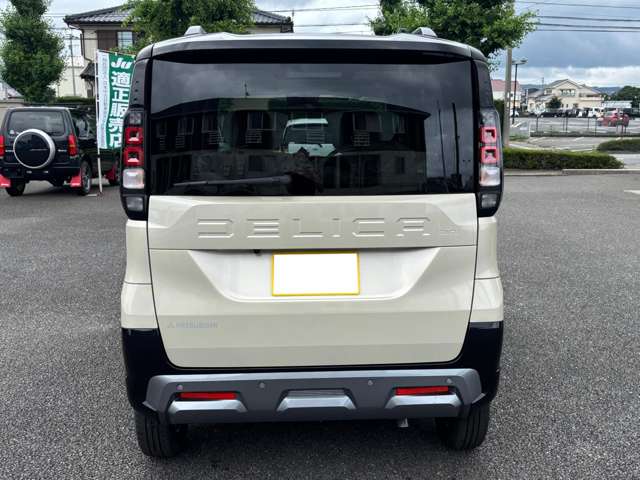Mitsubishi Delica Mini 5