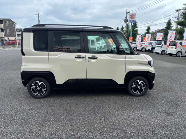 Mitsubishi Delica Mini 6