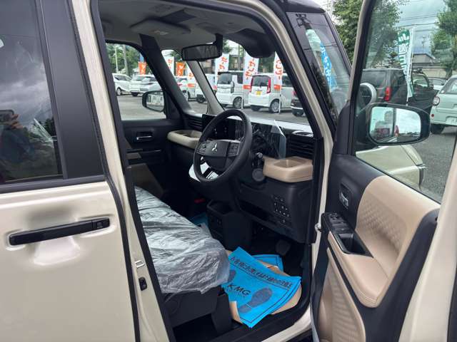 Mitsubishi Delica Mini 8
