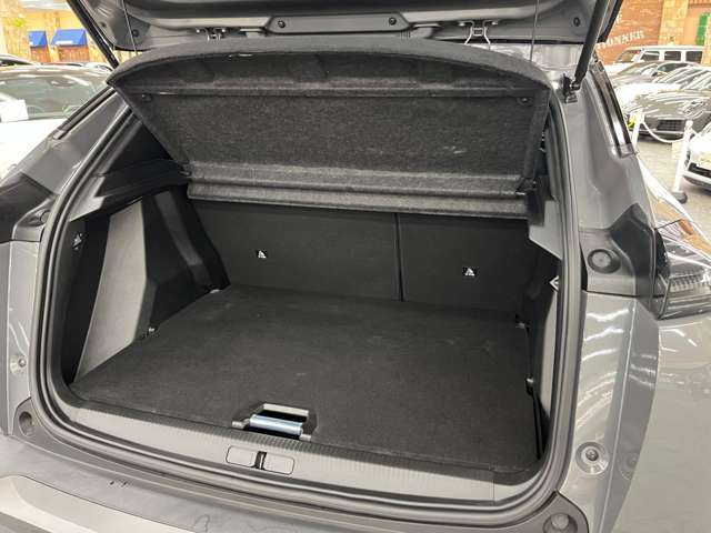 Peugeot SUV 2008 10