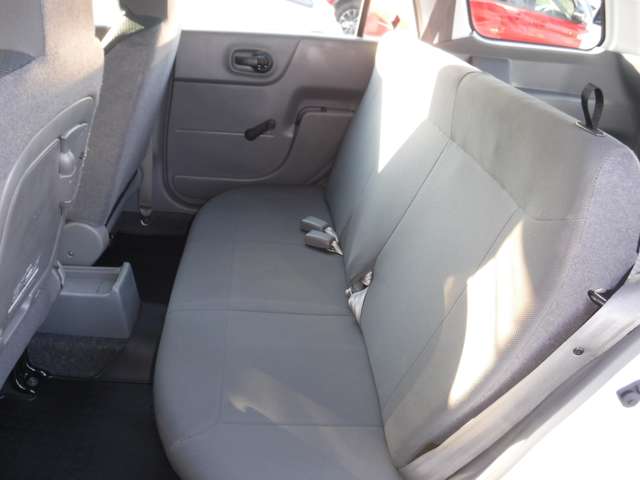 Mitsubishi ランサーカーゴ 12