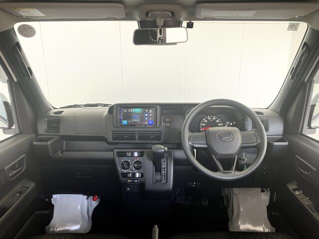 Daihatsu Hijet Cargo 2