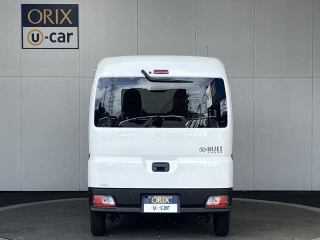 Daihatsu Hijet Cargo 6
