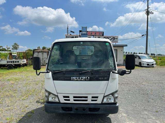 Isuzu Elf 2