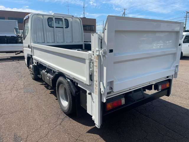 Mitsubishi Fuso Canter 2