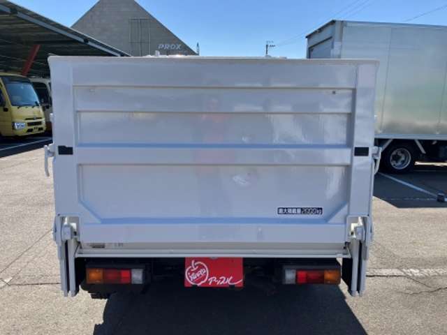 Mitsubishi Fuso Canter 8