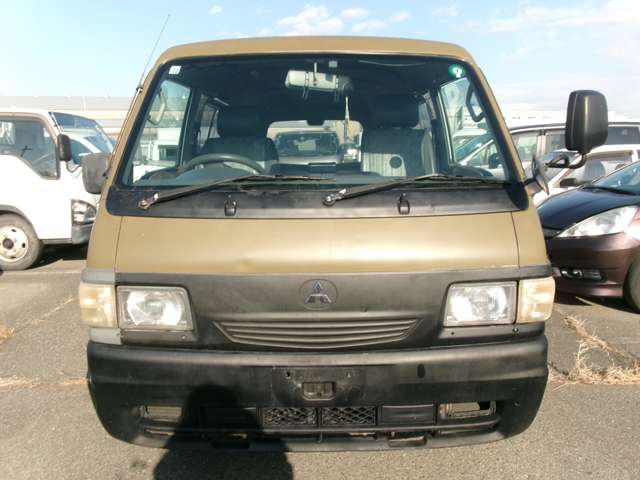 Mitsubishi デリカカーゴ 2