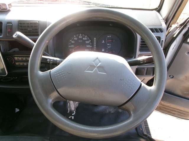 Mitsubishi デリカカーゴ 10