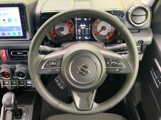 Suzuki Jimny 8