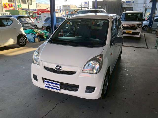 Daihatsu Mira 7