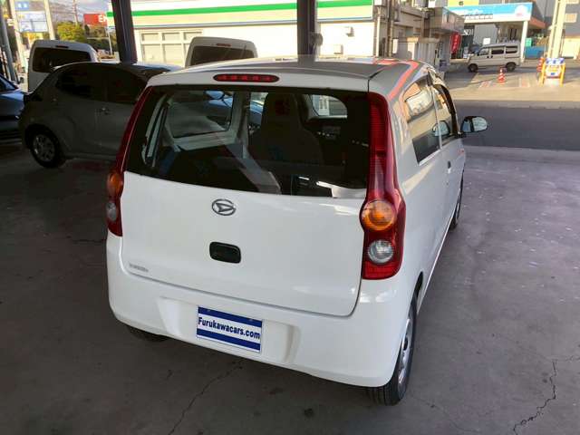 Daihatsu Mira 9