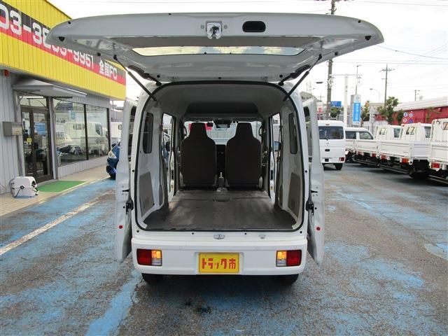 Nissan NV100 Clipper 6