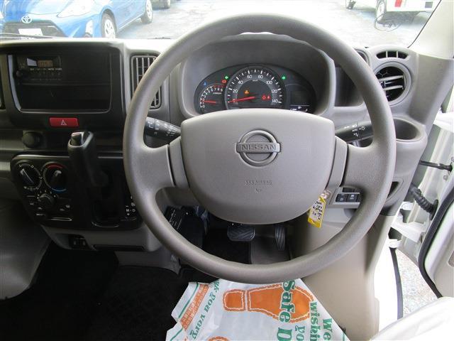 Nissan NV100 Clipper 10