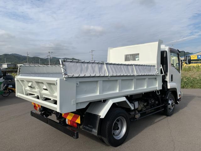 Isuzu Forward 4