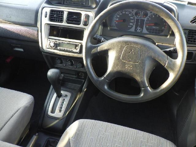 Mitsubishi Pajero iO 6