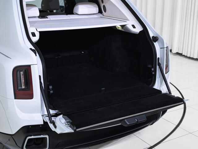 Rolls-Royce カリナン 11