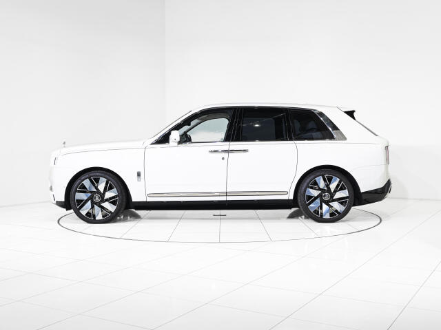 Rolls-Royce カリナン 5