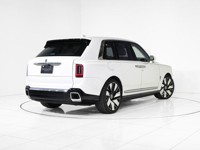 Rolls-Royce カリナン 6