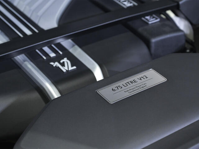 Rolls-Royce カリナン 10
