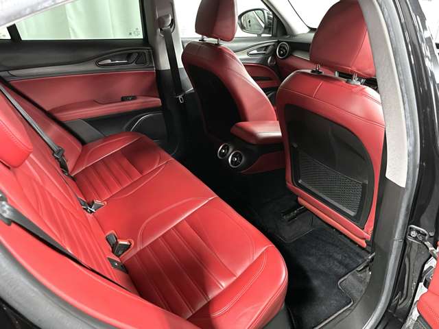 Alfa Romeo Stelvio 11