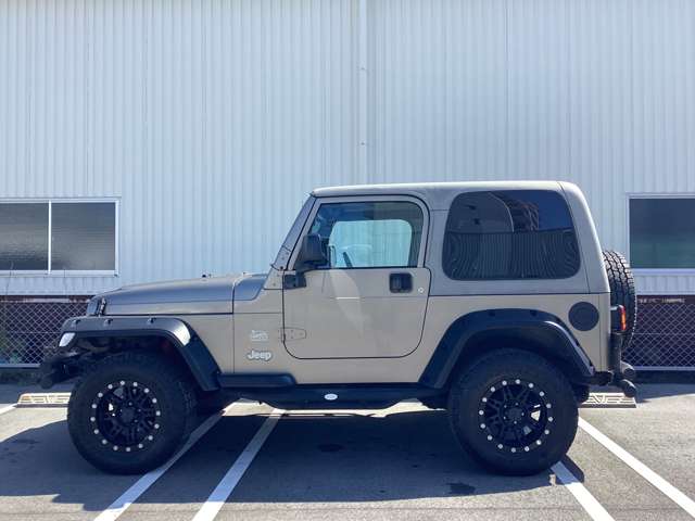 Jeep Wrangler 4