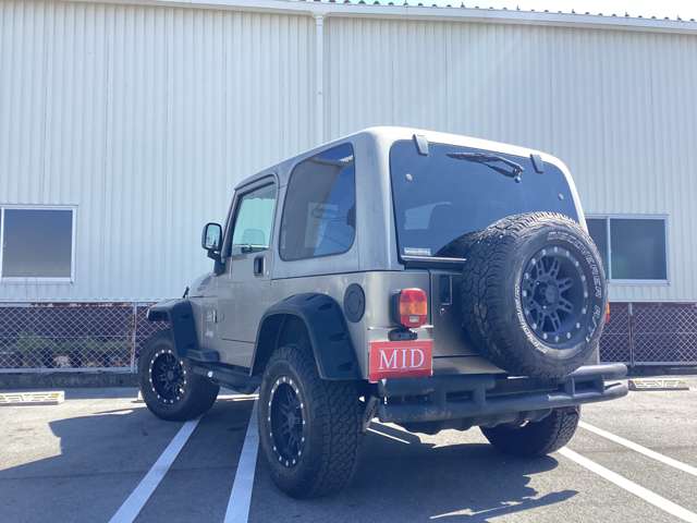 Jeep Wrangler 6