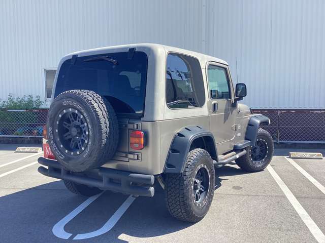 Jeep Wrangler 7