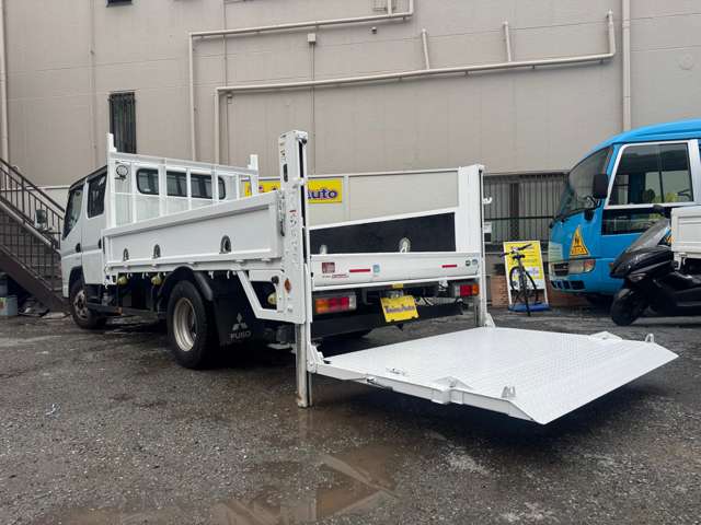 Mitsubishi Fuso Canter 2