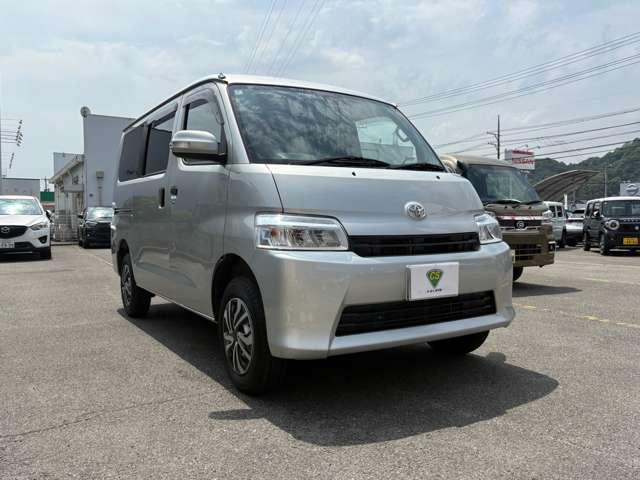 Toyota Town Ace Van 11