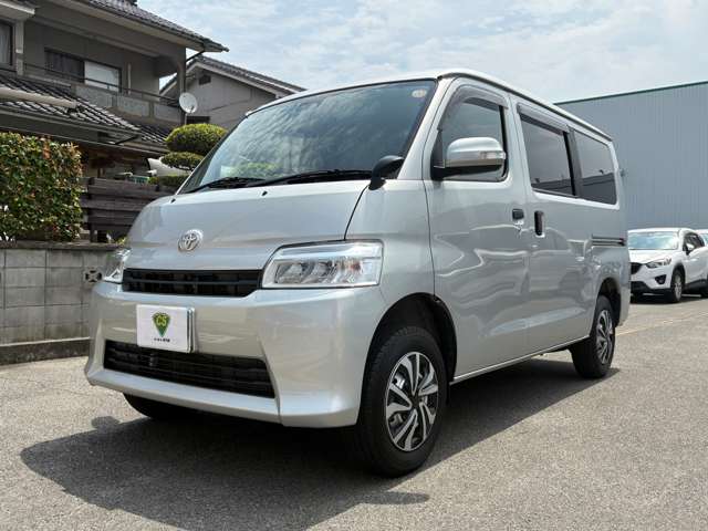 Toyota Town Ace Van 5