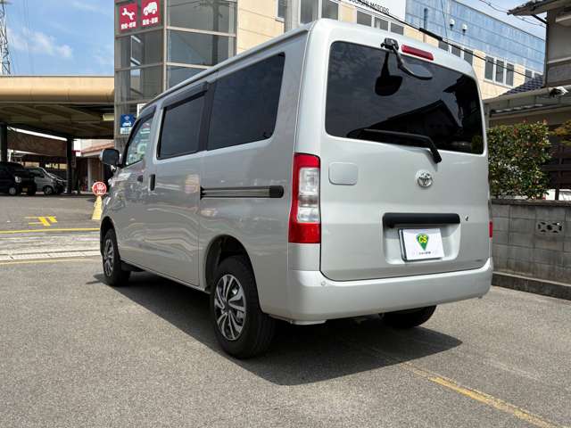Toyota Town Ace Van 7