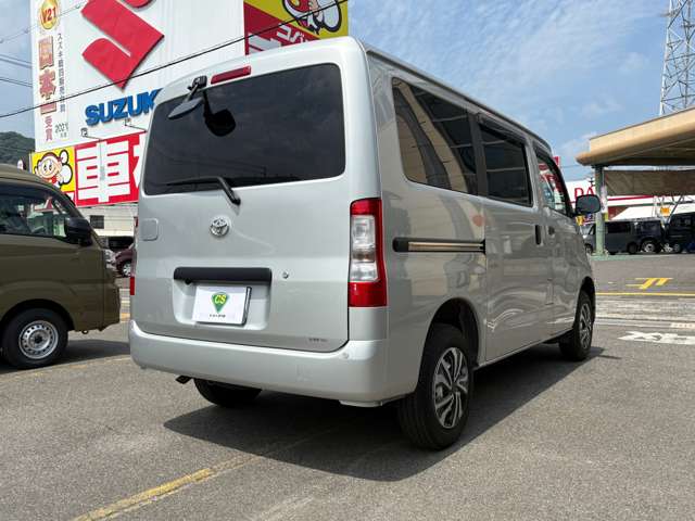 Toyota Town Ace Van 9